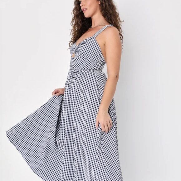 NWT Lulu’s navy gingham dress - Picture 4 of 13